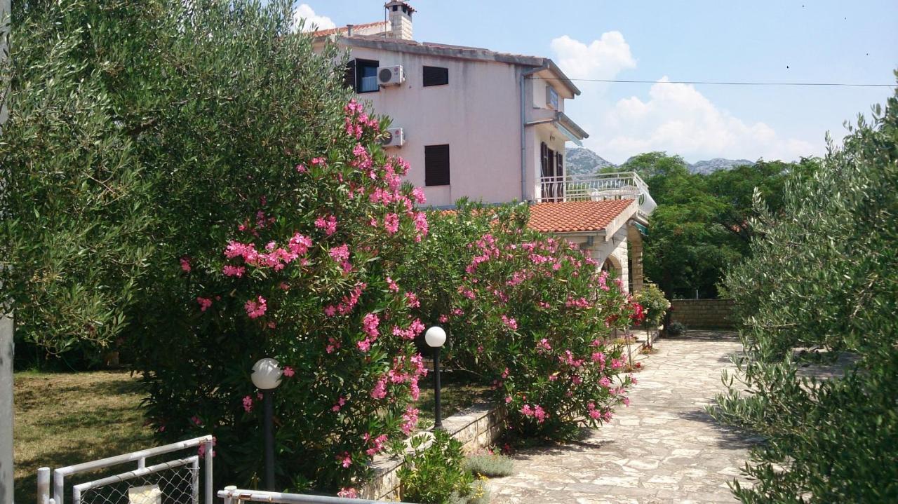 Villa Nina Селине Экстерьер фото